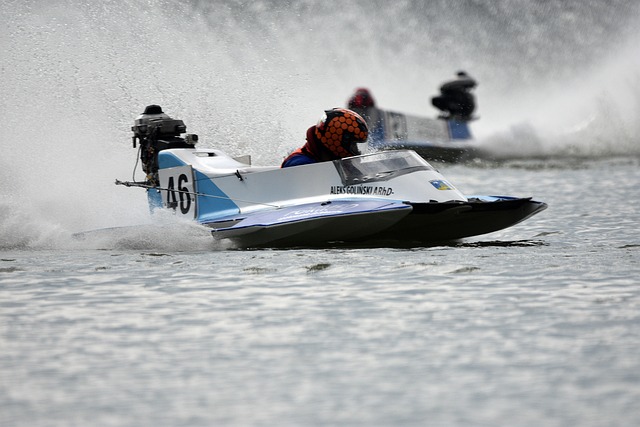 英超半场：吉马良斯角球破门，戈登点射，纽卡2-0伯恩利