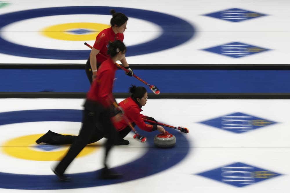 记者：国米不可能在冬窗签阿德耶米，他们满意现有的4名前锋