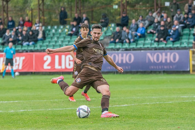 名记：首份报价被拒后，利物浦认为今夏无法完成引进伊萨克